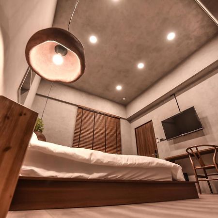 Eryang Homestay Tainan Extérieur photo