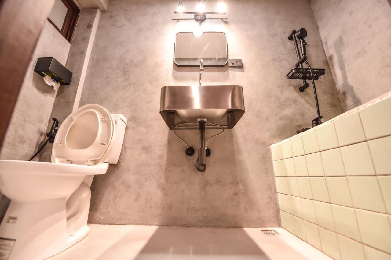 Eryang Homestay Tainan Extérieur photo
