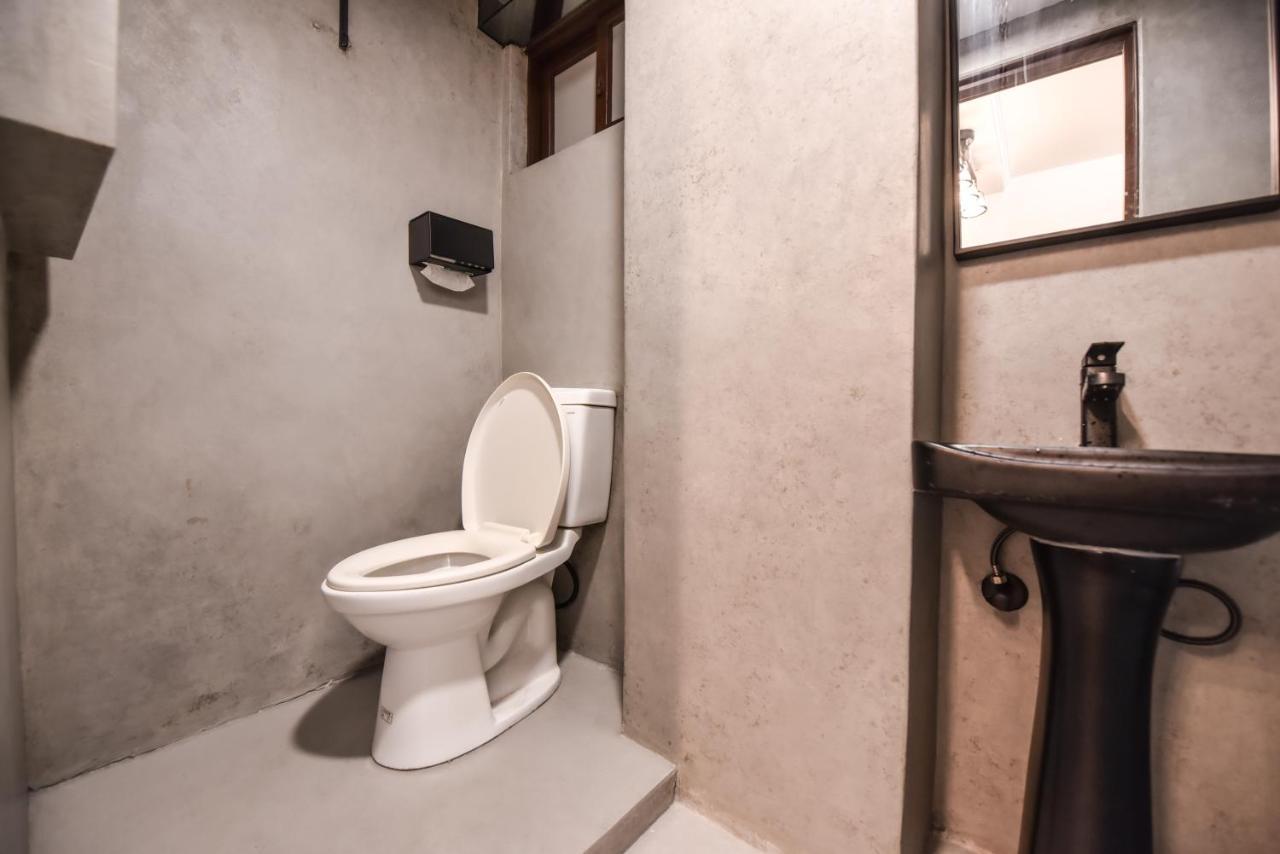 Eryang Homestay Tainan Extérieur photo