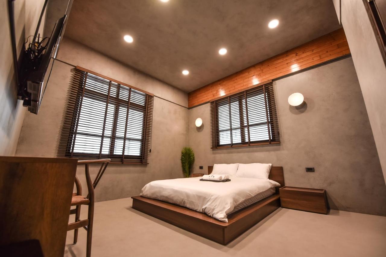 Eryang Homestay Tainan Extérieur photo