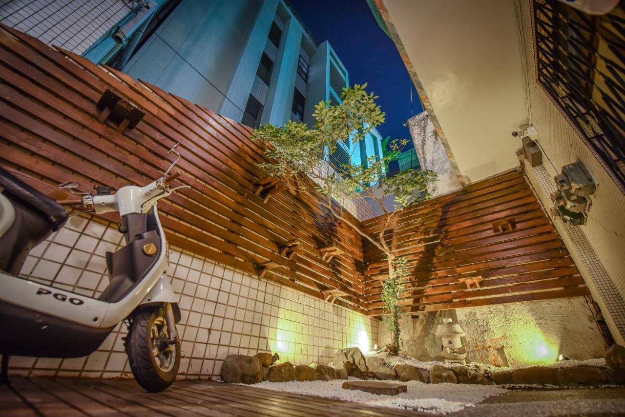 Eryang Homestay Tainan Extérieur photo