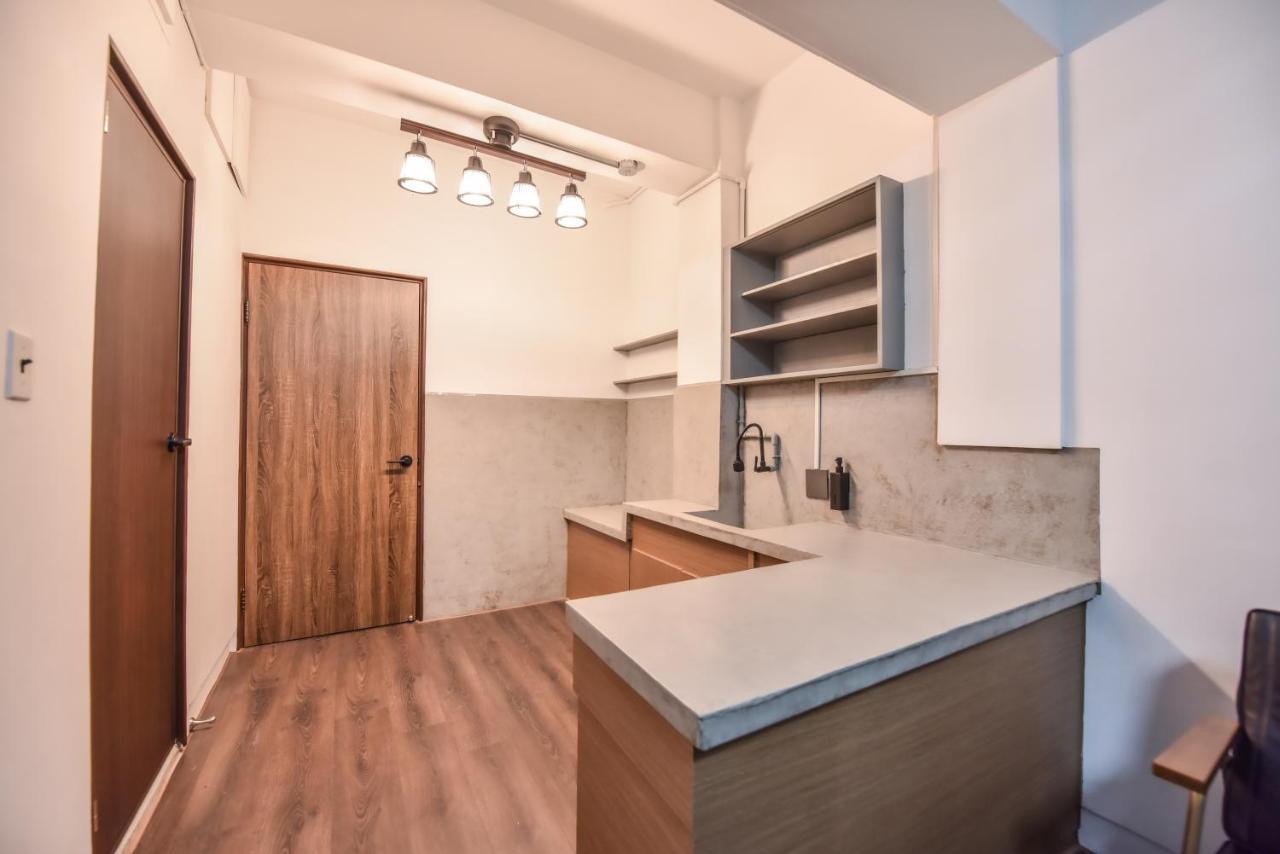 Eryang Homestay Tainan Extérieur photo